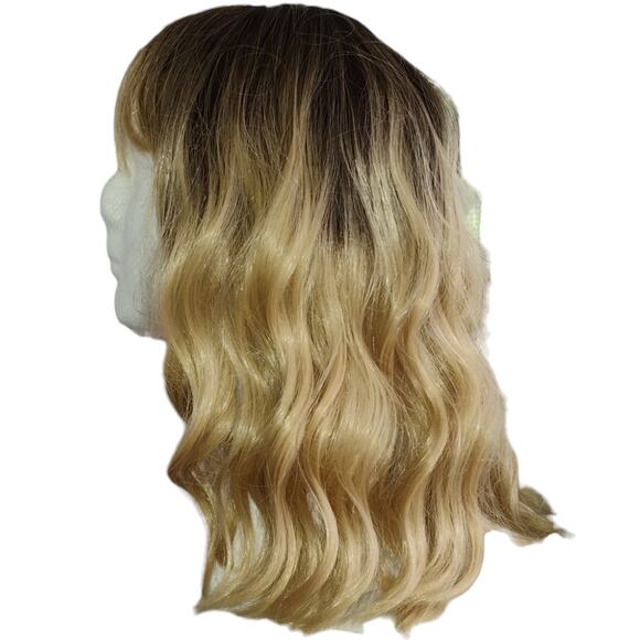 New Ombre Brown to Blonde Wavy Wig with Bangs One Size Fits Most - Picture 3 of 4